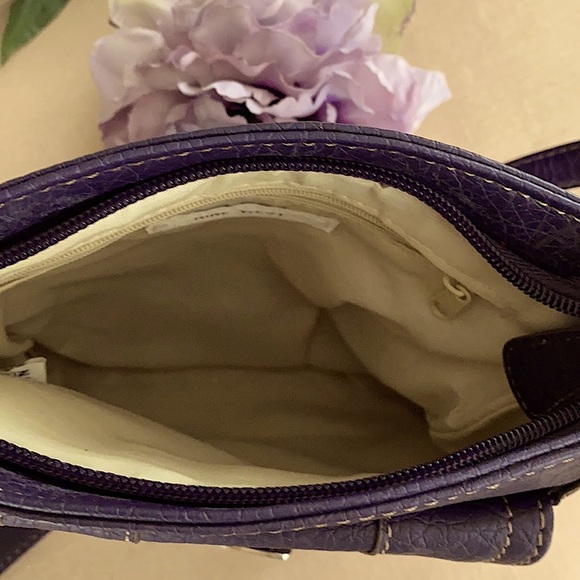 Nine West crossbody bag, like new. - Picture 4 of 6